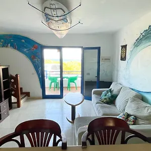 Red Star Surf & Yoga Camp Lanzarote Auberge de jeunesse Famara